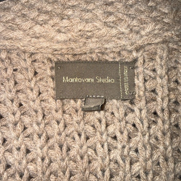 Elegant Tan Women's Coat - Picture 5 of 7